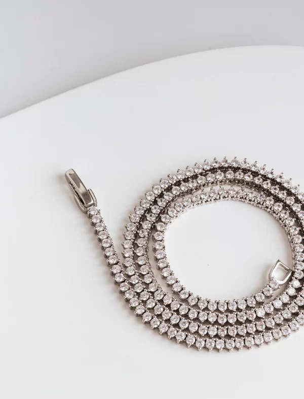 Three-Point Riviera Necklace