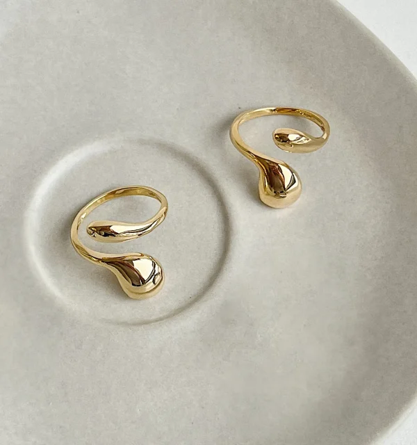 Double Teardrop Ring