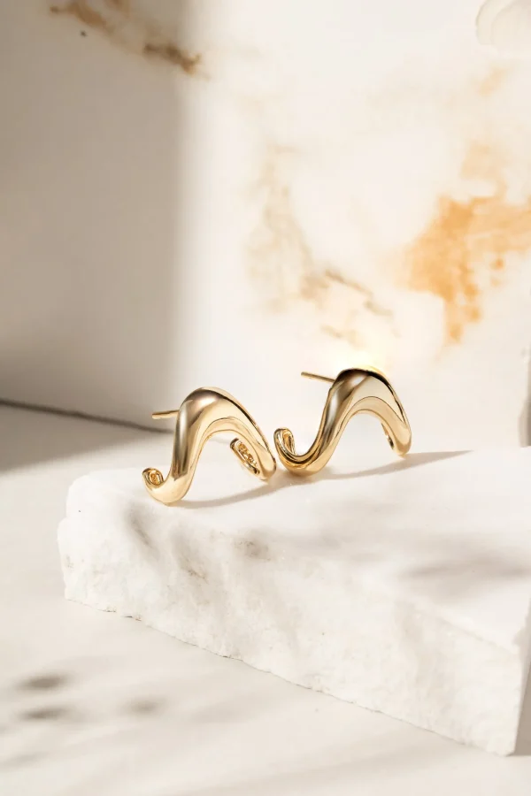 Polished Gold-Plated Curved Earrings - Image 3