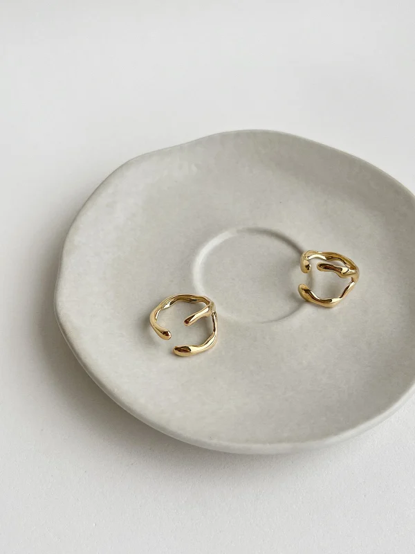 Three-Point Organic Ring