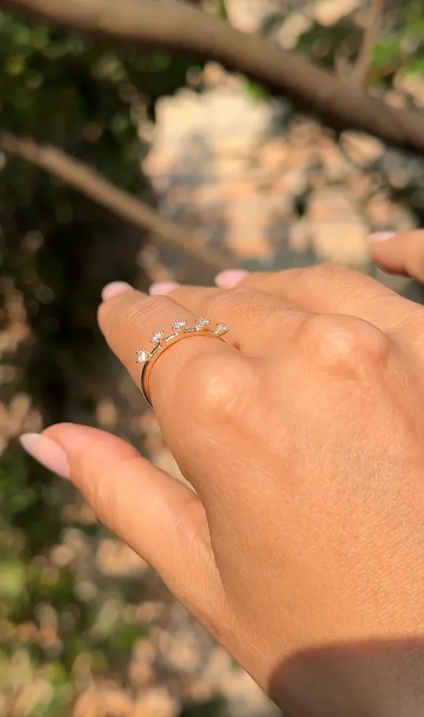 White Zirconia Crown Ring (5 Stones) - Image 4