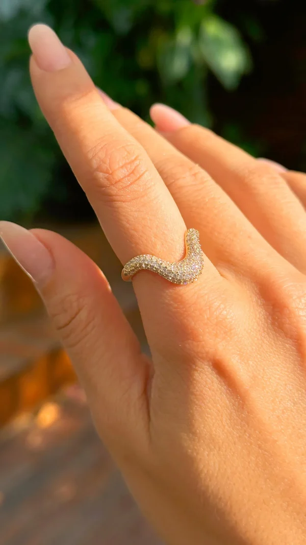 White Zirconia Curved Ring - Image 4