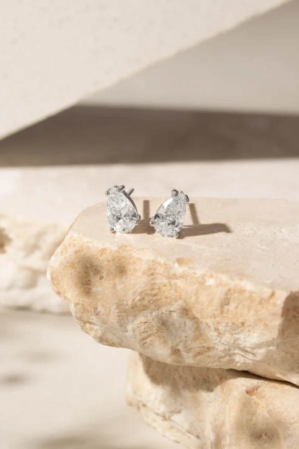White Zirconia Teardrop Earrings - Image 3